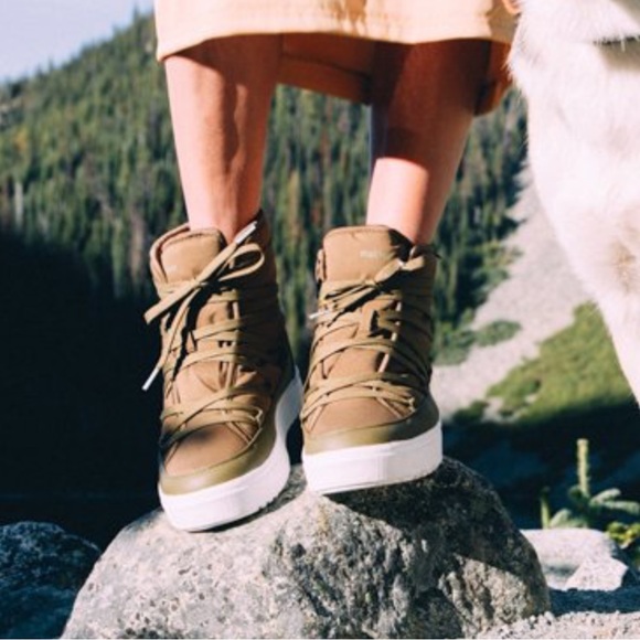 Native Chamonix Winter Boots - Picture 9 of 12